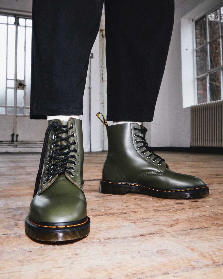 Men's Dr Martens 1460 Pascal Verso Smooth Leather Ankle Boots Green Smooth Leather | 269UJQEZR