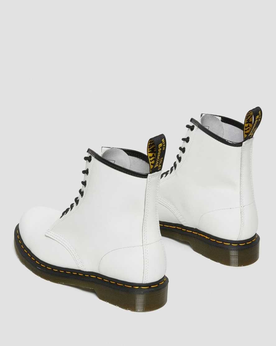 Men's Dr Martens 1460 Smooth Leather Lace Up Boots White Smooth Leather | 048UENRGH