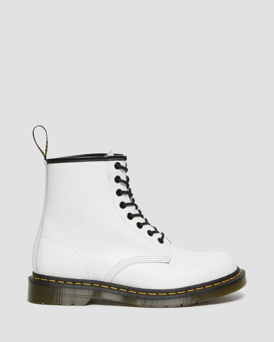 Men's Dr Martens 1460 Smooth Leather Lace Up Boots White Smooth Leather | 048UENRGH