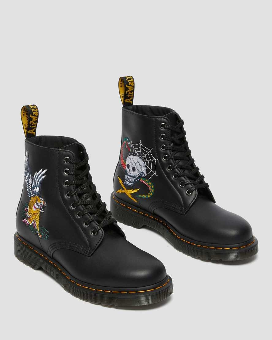 Men's Dr Martens 1460 Souvenir Embroidered Leather Lace Up Boots Black Nappa | 301BGXRSD