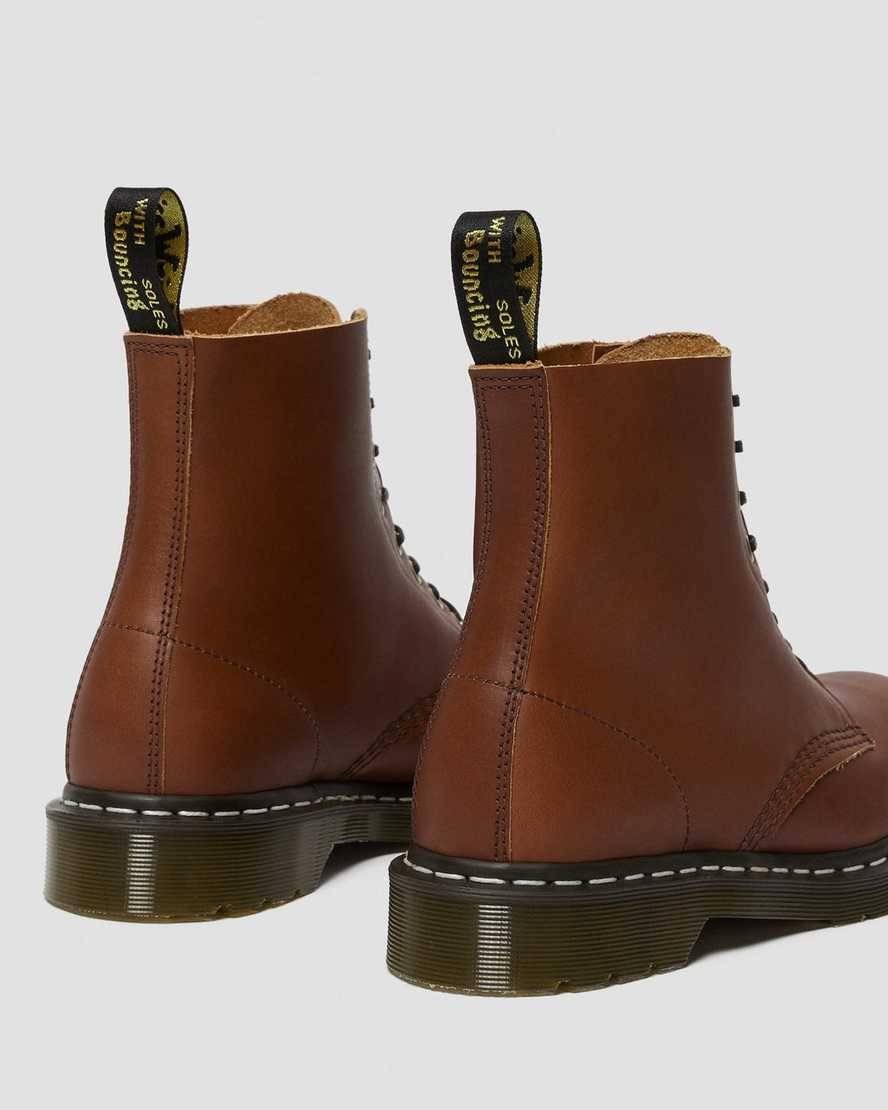 Men's Dr Martens 1460 Veg Tan Leather Ankle Boots Tan Essex Veg Tan | 207CEYNXQ