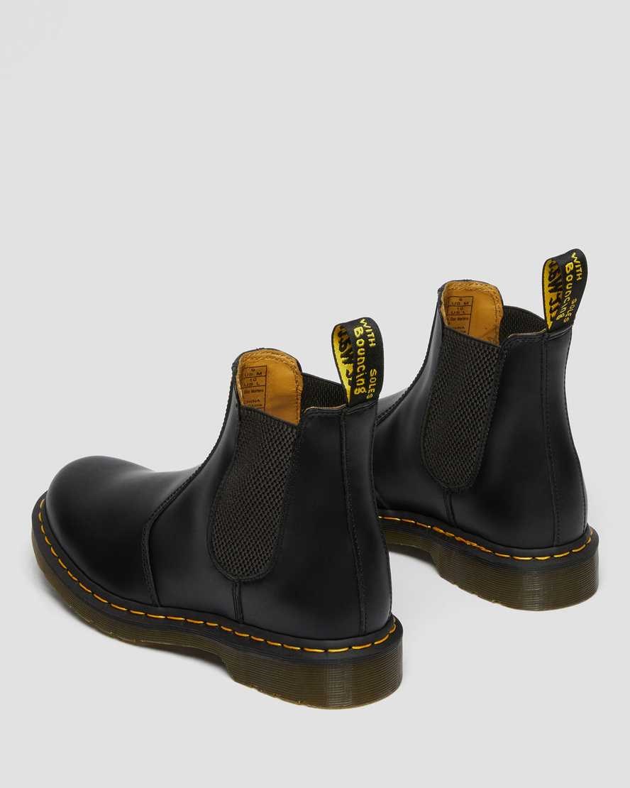 Men's Dr Martens 2976 Yellow Stitch Smooth Leather Chelsea Boots Black Smooth Leather | 172UGERNL