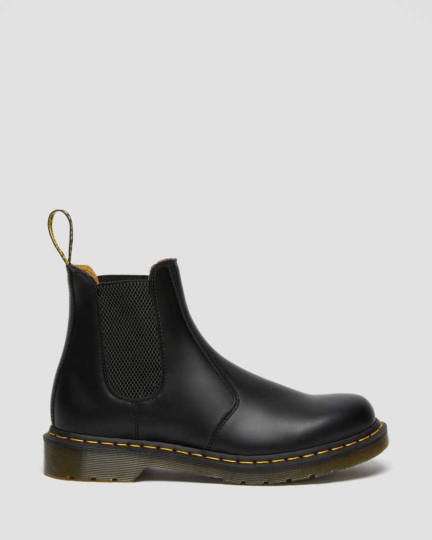 Men's Dr Martens 2976 Yellow Stitch Smooth Leather Chelsea Boots Black Smooth Leather | 172UGERNL