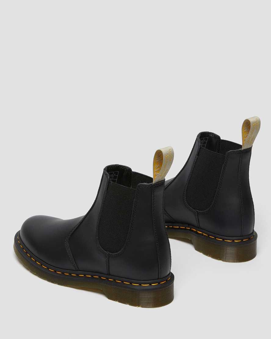 Men's Dr Martens Vegan 2976 Felix Chelsea Boots Black Felix Rub Off | 058JZVRDW