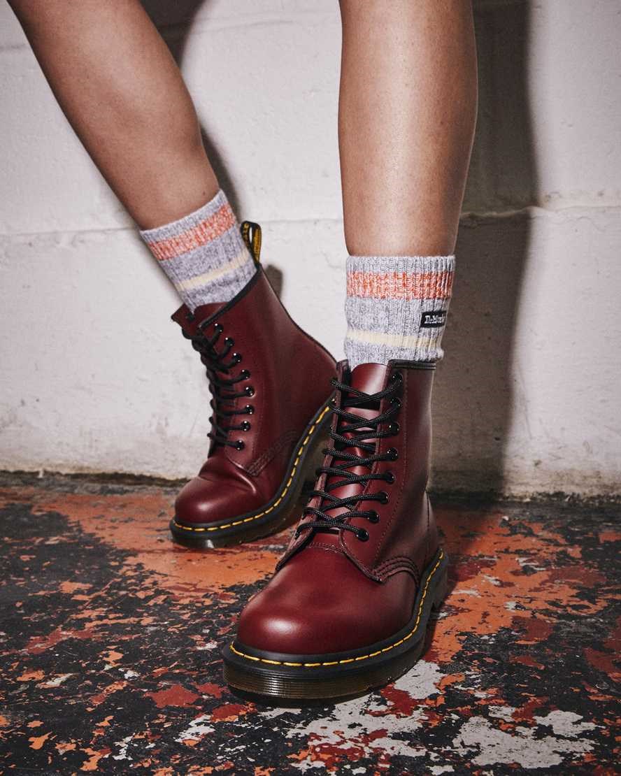 Women's Dr Martens 1460 Smooth Leather Ankle Boots Cherry Red Smooth Leather | 173UVAYMW