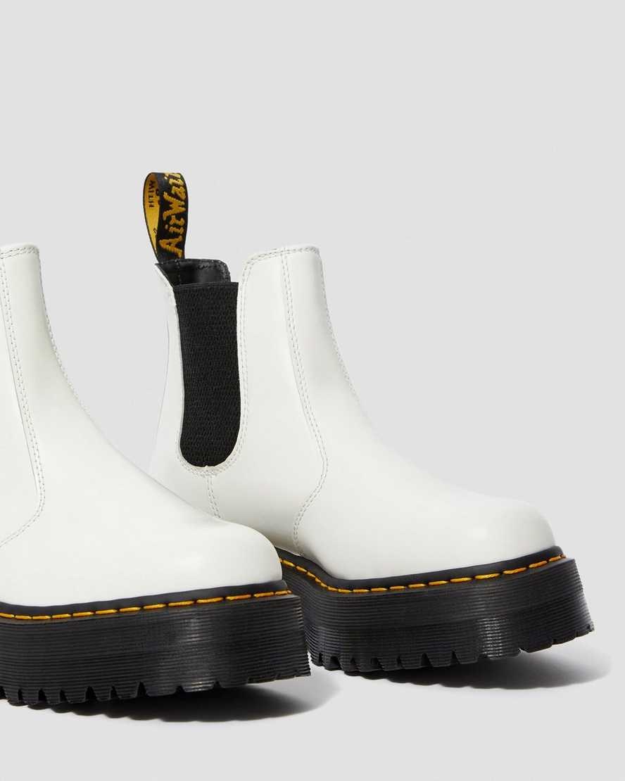 Women's Dr Martens 2976 Smooth Leather Platform Chelsea Boots White Smooth Leather | 547GDTNQS