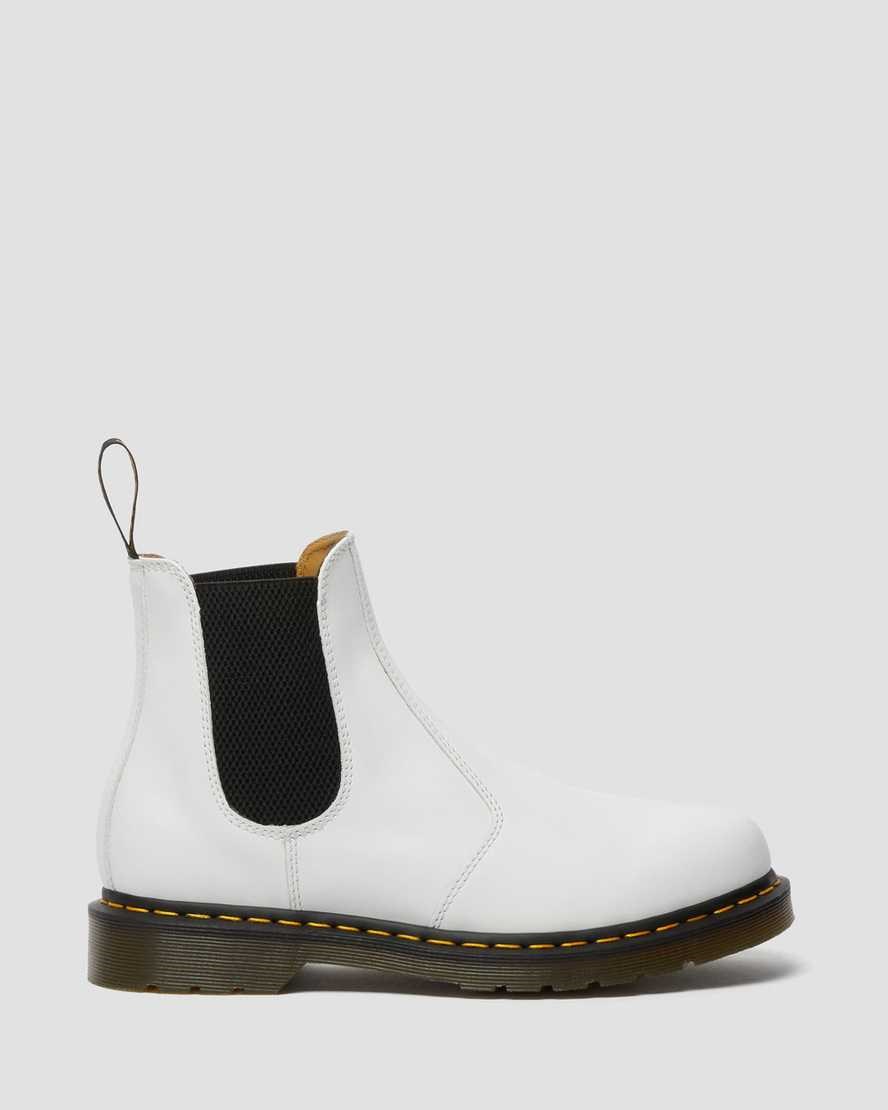 Women's Dr Martens 2976 Yellow Stitch Smooth Leather Ankle Boots White Smooth Leather | 315FJBIKA