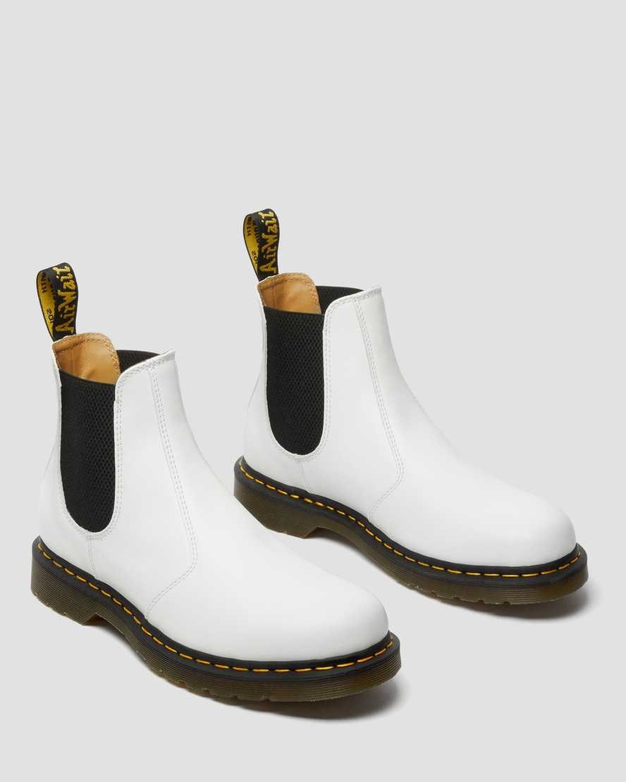 Women's Dr Martens 2976 Yellow Stitch Smooth Leather Ankle Boots White Smooth Leather | 315FJBIKA